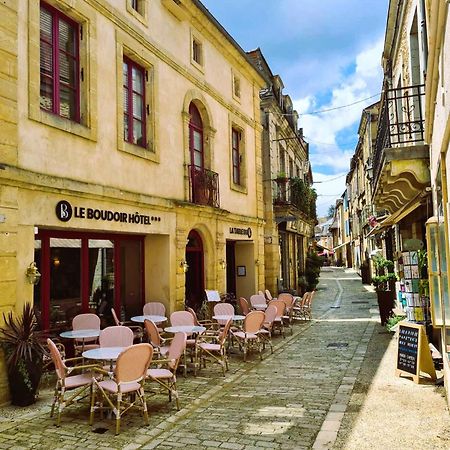 Logis Hotel Le Boudoir Belvès Екстериор снимка