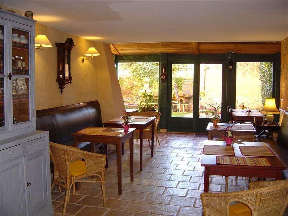 Logis Hotel Le Boudoir Belvès Екстериор снимка