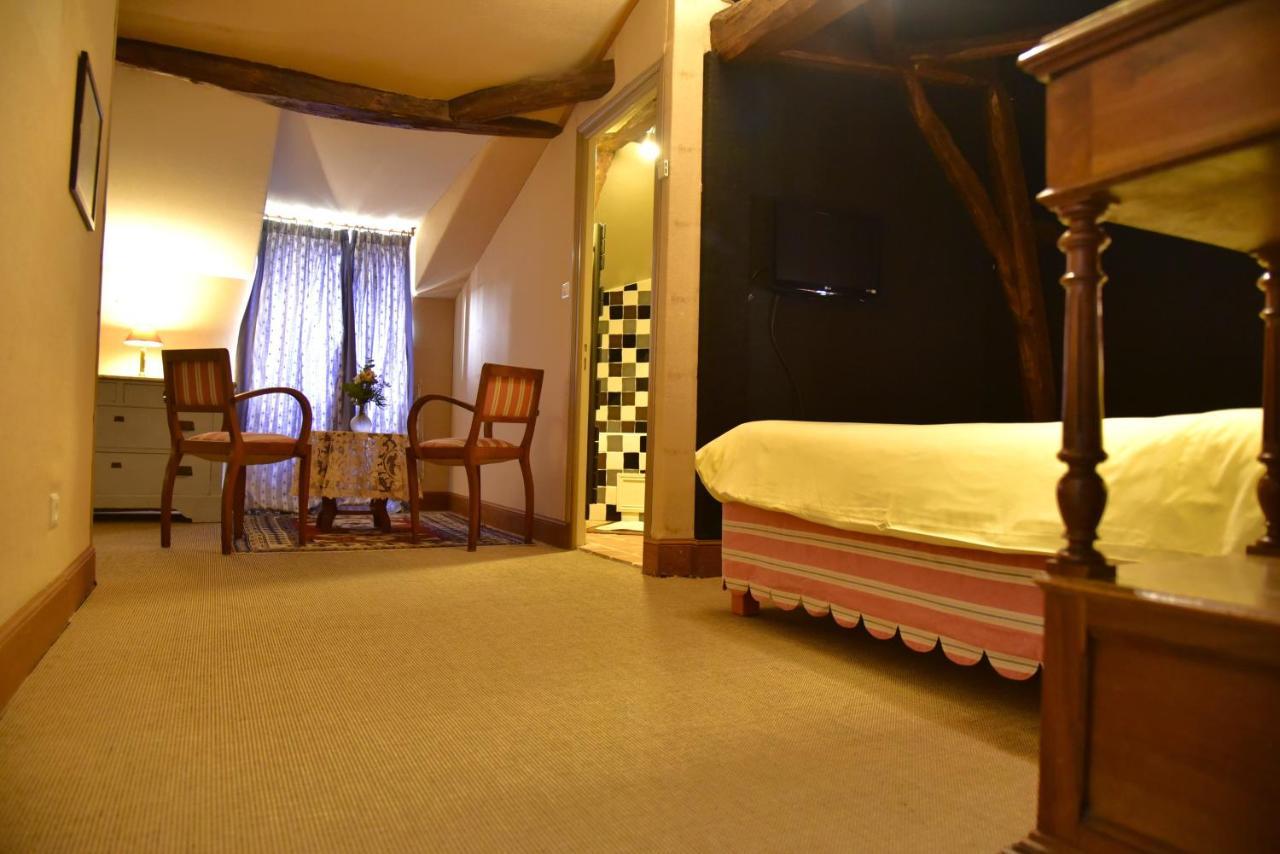 Logis Hotel Le Boudoir Belvès Екстериор снимка