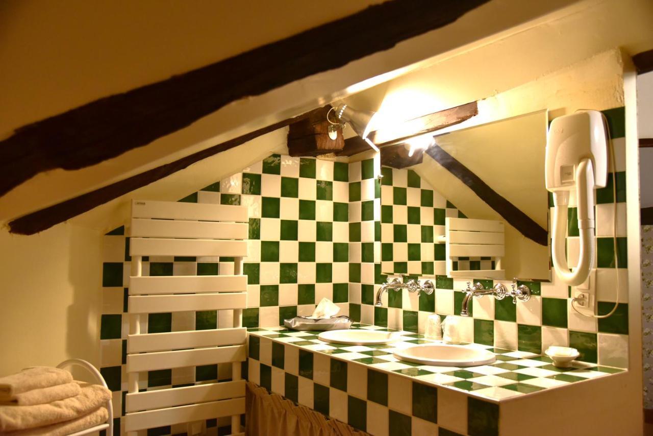 Logis Hotel Le Boudoir Belvès Екстериор снимка