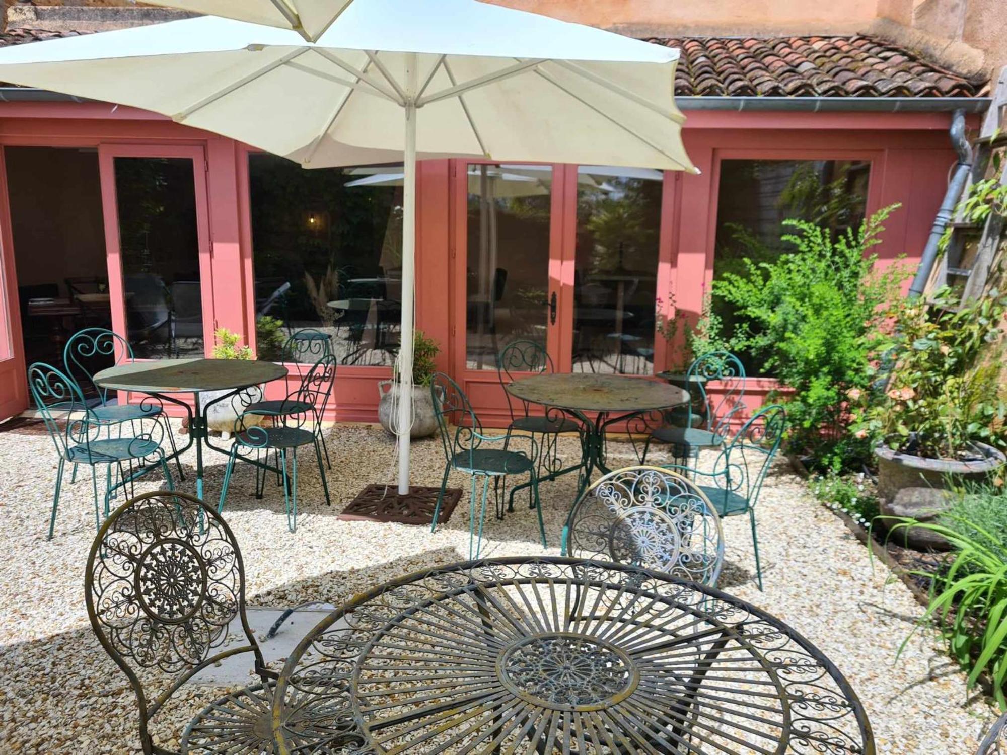 Logis Hotel Le Boudoir Belvès Екстериор снимка